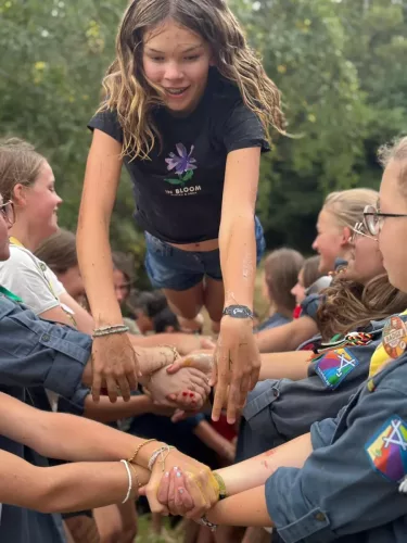 Clara-416-1758400889