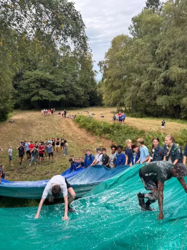 Clara-434-1758400908